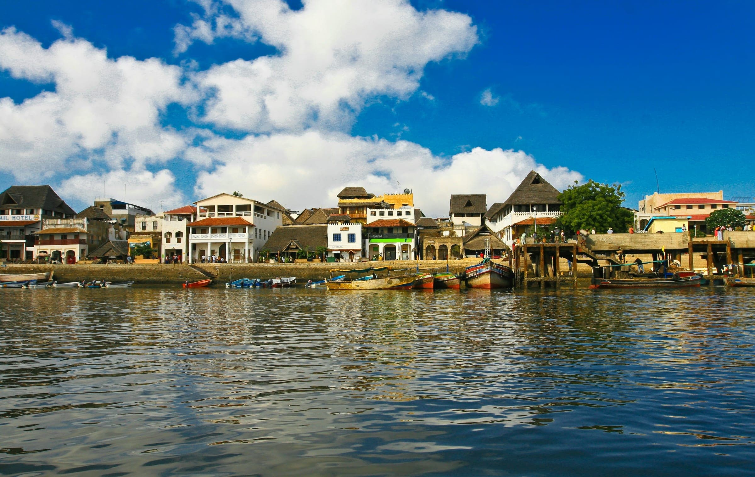 Lamu waterfront and dhows